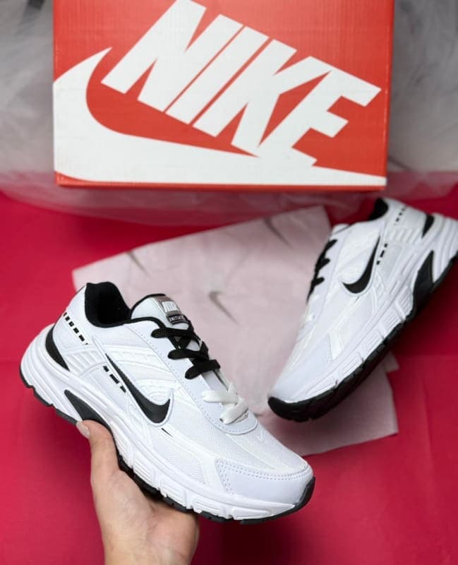Nike Initiator
